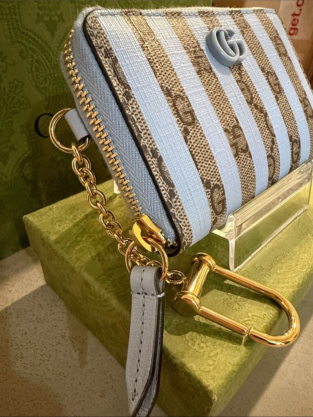 GUCCI | ✨NEW✨ GG Supreme Monogram Vitello Eclipse Enamel Striped Key Card Case